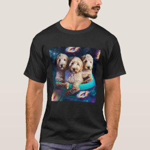 T-shirt Goldendoodle dans l'espace avec des donuts Mignons