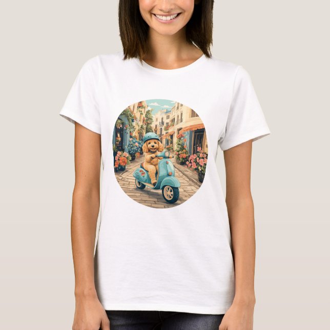 T-shirt Goldendoodle Dog Riding Scooter European Streets (Devant)