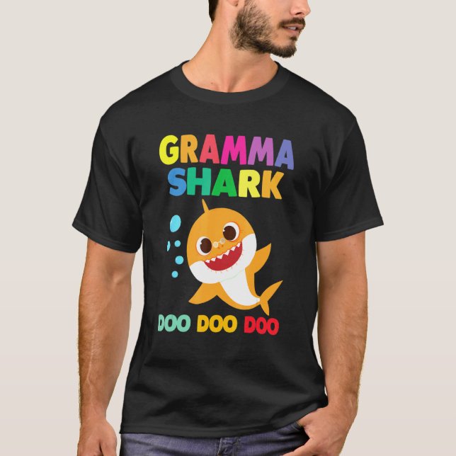 T-shirt Gramma Shark Doo Doo Baby Mommy Kids (Devant)