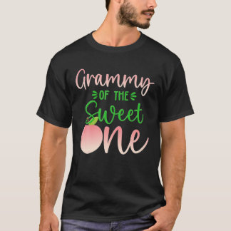 T-shirt Grammy De L'Anniversaire Une Pêche 1Er Fruit D'Été