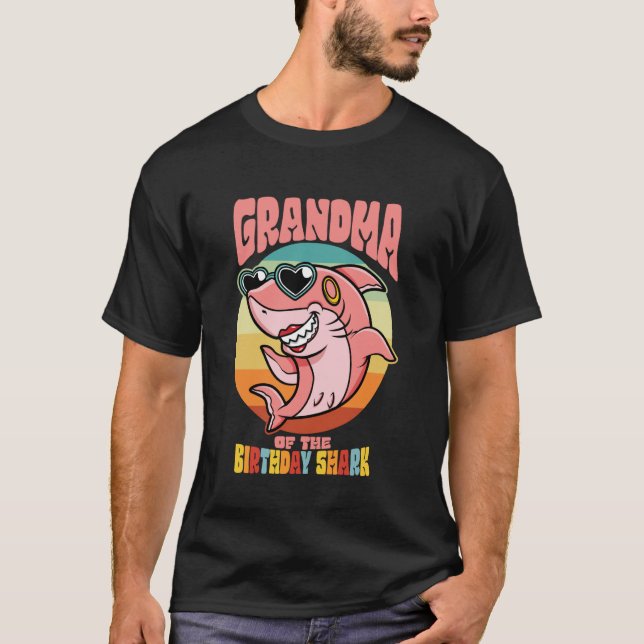 T-shirt Grand-mère de l'Anniversaire de la fête du requin  (Devant)