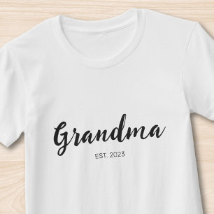 T-shirt Grand-mère établie en écriture noire