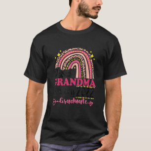 T-shirt Grand-Mère Fière D'Une Classe De Leopard De 2022