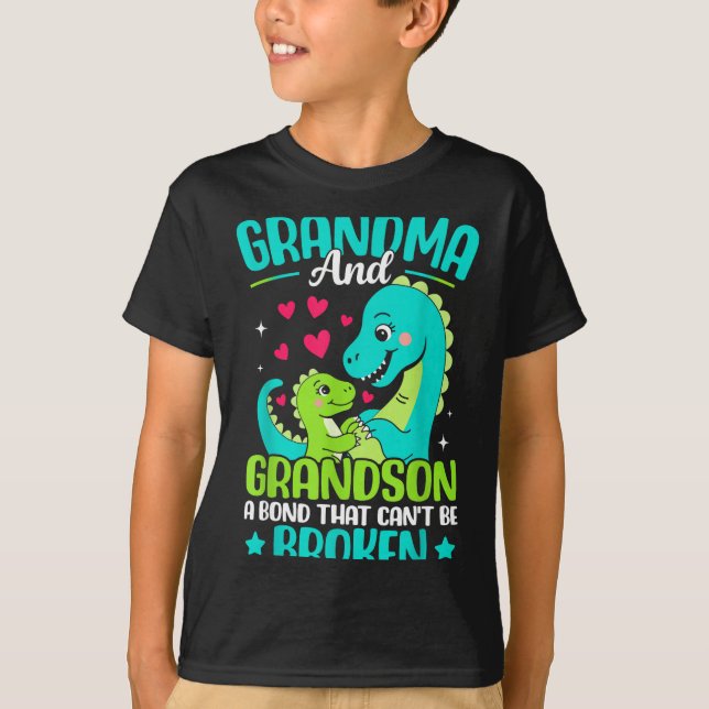 T-shirt Grandma And Grandson A Bond That Can't Be Broken D (Devant)