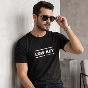 T-shirt graphique à typographie discrète pour homm