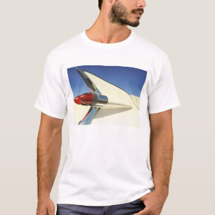 T-shirt Graphique : Gros plan sur l'aileron et le feu arri