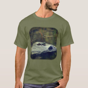 T-shirt Grenouille-taureau Sur La Roche Dans La Nature De 
