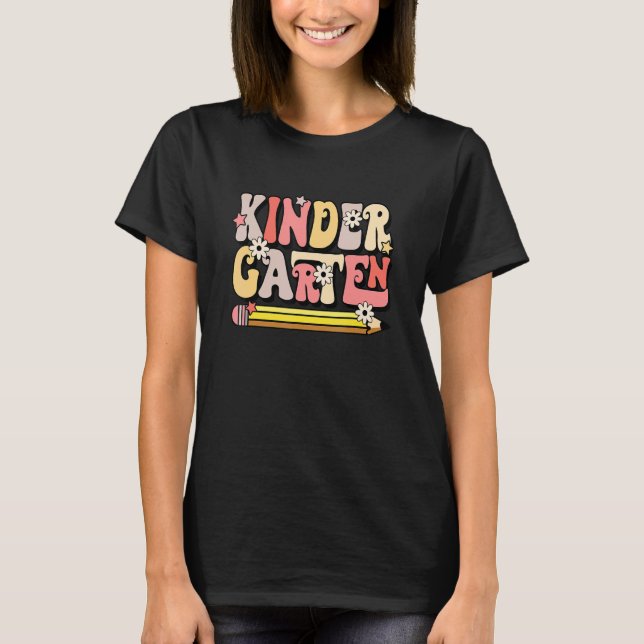 T-shirt Groovy Kindergarten Happy 100 Days Of School Back  (Devant)