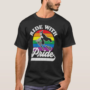 T-shirt Halloween Gay Lesbienne Sorcière Sur Un Balade De 