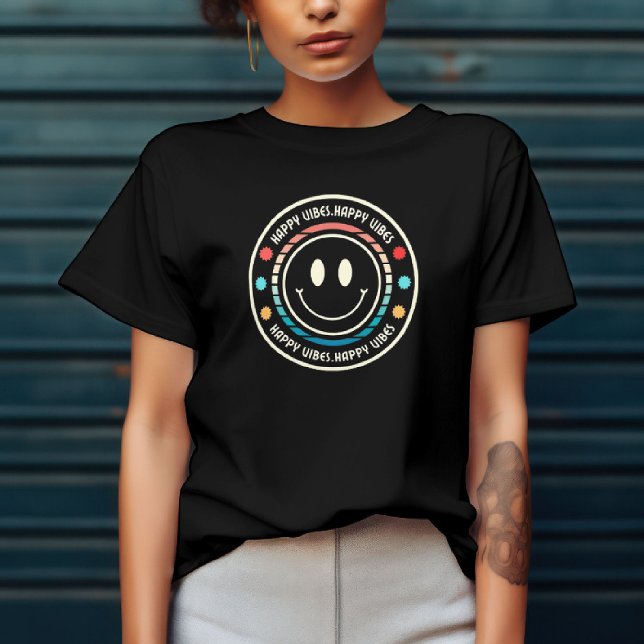T-Shirt 'Happy Vibes'  (Créateur téléchargé)