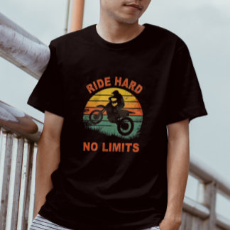 T-shirt Hard No Limits Retro Sunset Graphic Tee for Bikers