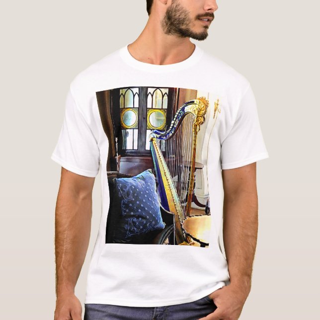 T-shirt Harpe dans la salle de musique (Devant)