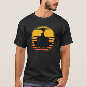 T-shirt Hélicoptère UH-1 Huey Avec Coucher De Soleil Vin
