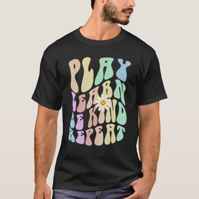 T-shirt Hippie PLAY LEARN BE KIND REPEAT Retro Stop Bullyi (Devant)