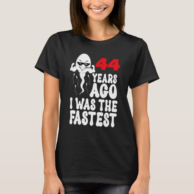 T-shirt Hommes 44e Anniversaire Gag robe 44 Années Il Y A  (Devant)
