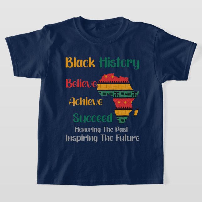 T-shirt Honorer le passé Inspirant Futur Mois de l'histoir (Poser)