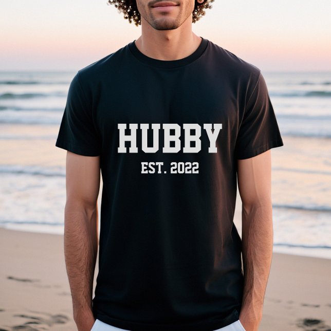 T-shirt Hubby & Wifey Custom (Créateur téléchargé)
