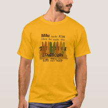 Humour de surf de l'homme précoce avec Longboards