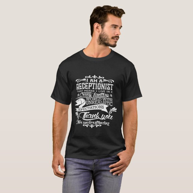 T-shirt I m un réceptionniste qui des moyens je vis dans (Devant entier)