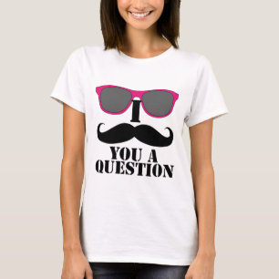 T-shirt I moustache vous lunettes de soleil d'un rose de