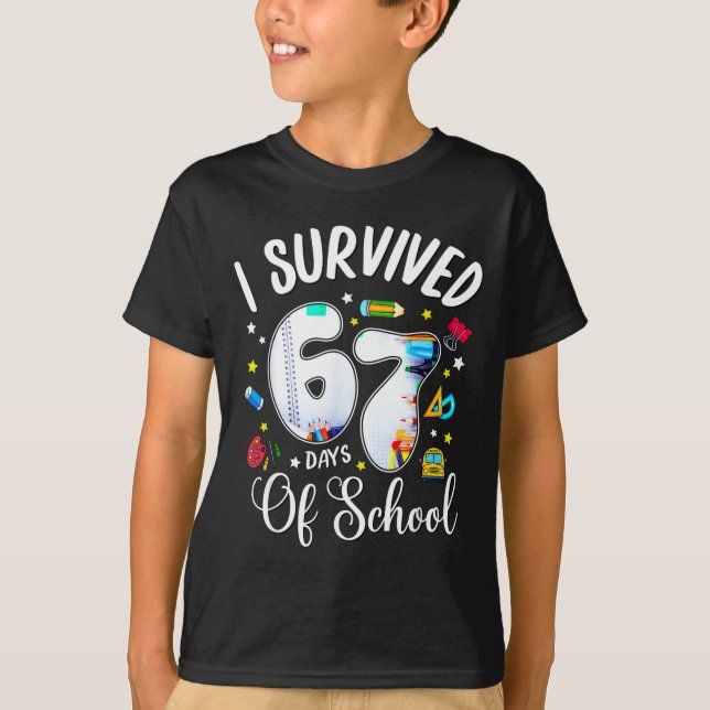 T-shirt I Survived 67 Days Of School Funny Meme Teacher St (Devant)