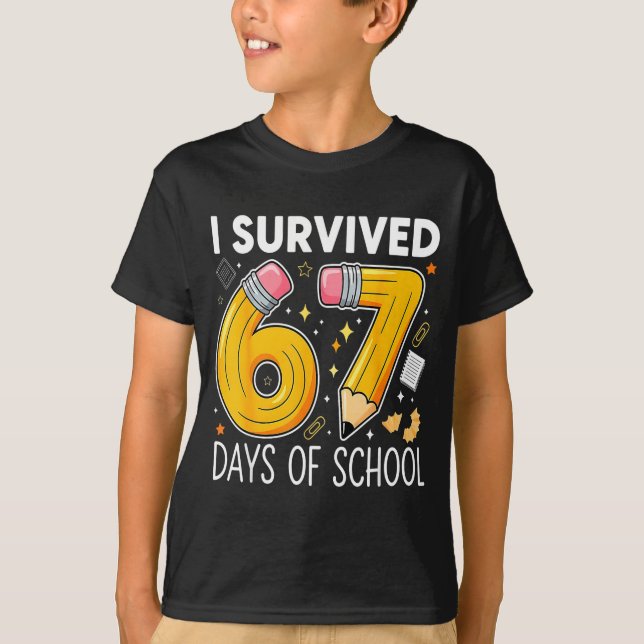 T-shirt I Survived 67 Days Of School Funny Meme Teacher St (Devant)