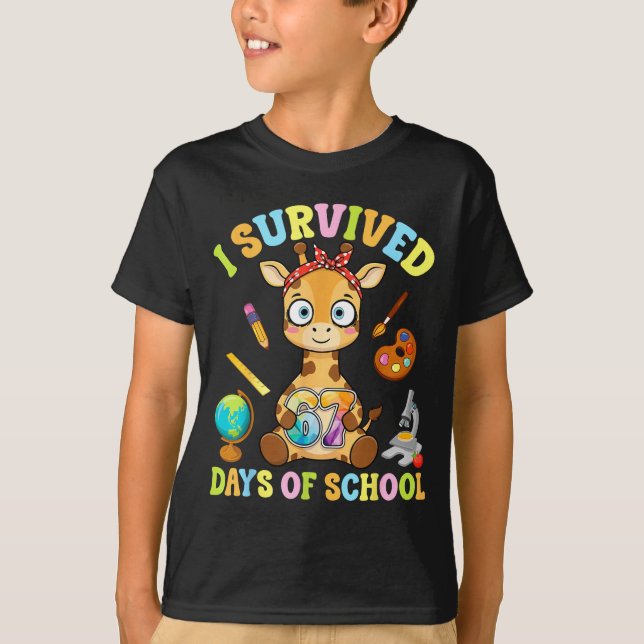 T-shirt I Survived Six Seven Days Of School Cute Giraffe S (Devant)