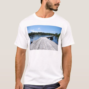 T-shirt Idylle estivale sur un fjord suédois solitaire