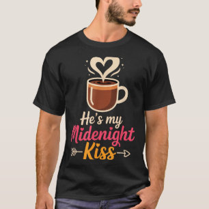 T-shirt Il est mon baiser de minuit Bonne année couple ass