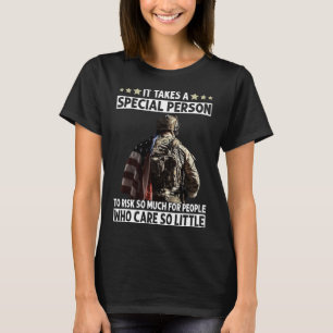 T-shirt Il Faut Une Personne Spéciale Pour Prendre Des Ris