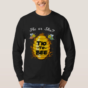 T-shirt Il Ou Elle Tio À Être Sexe Révéler Faire-part Ba