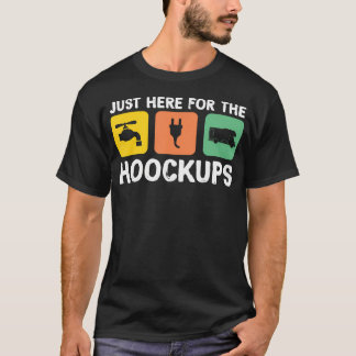 T-shirt I'M Just Here For The Hookups Funny Camp Rv Camper