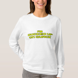 T-shirt im penché sur le charlatan
