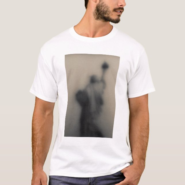 T-shirt Image diffuse de la statue de la liberté (Devant)