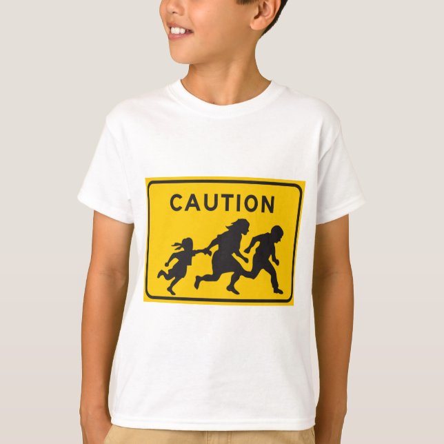 T-shirt Immigrés clandestins croisant le signe de route (Devant)
