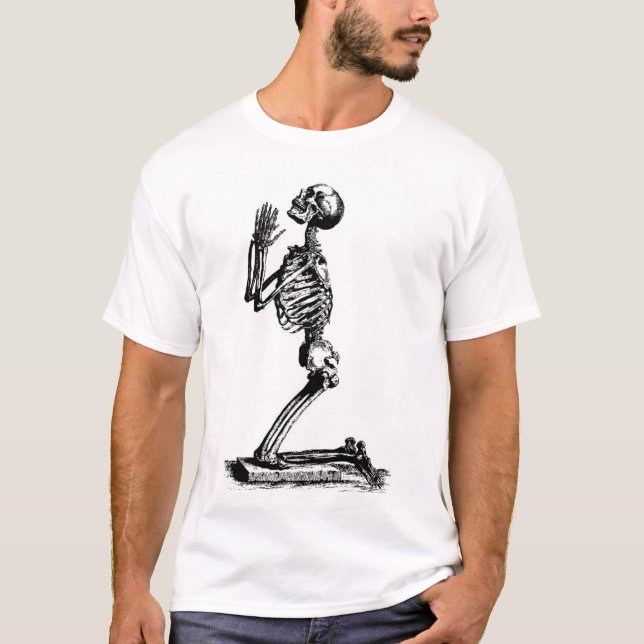 T-shirt inconditionnel sous un dieu (Devant)