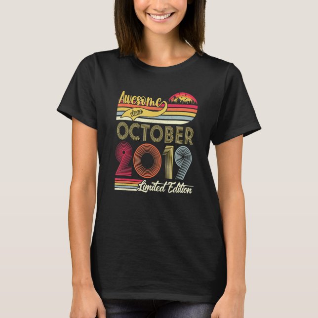 T-shirt Incroyable depuis octobre 2019 3e anniversaire 3 a (Devant)