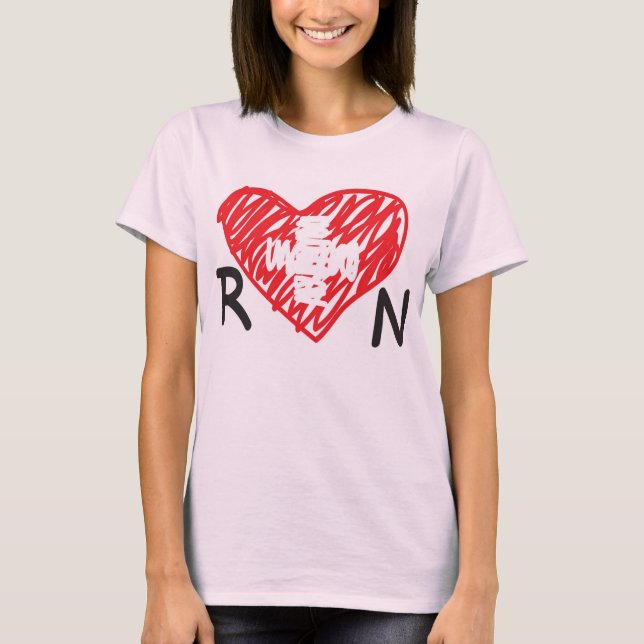 T-shirt Infirmière avec un coeur (Devant)
