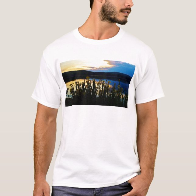T-shirt Iris jaunes sur la rive du lac Arrowhead (Devant)