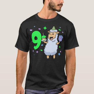 T-shirt J'ai 9 ans avec une fille de mouton anniversaire 9