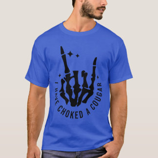 T-shirt J'ai étranglé un couguar de devant et de derrière