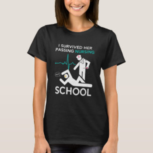 T-shirt J'Ai Survécu À Son Passage À L'École De Soins 