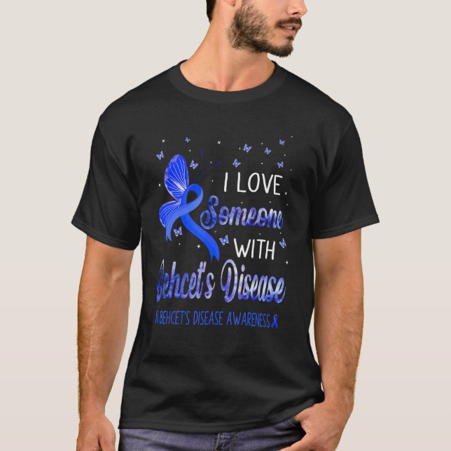 T-shirt J'aime quelqu'un avec Behcet's Disease Awareness B (Devant)