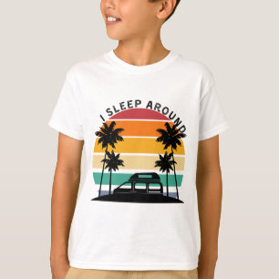 T-shirt Je dors autour de Van Life Pun Vinatge Voyage couc
