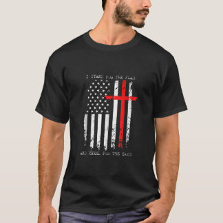 T-shirt Je me tiens debout pour le drapeau et je m'agenoui