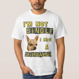 T-shirt Je ne suis pas célibataire, j'ai un chiwawa