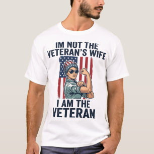 T-shirt Je suis la conception de femme patriotique vétéran