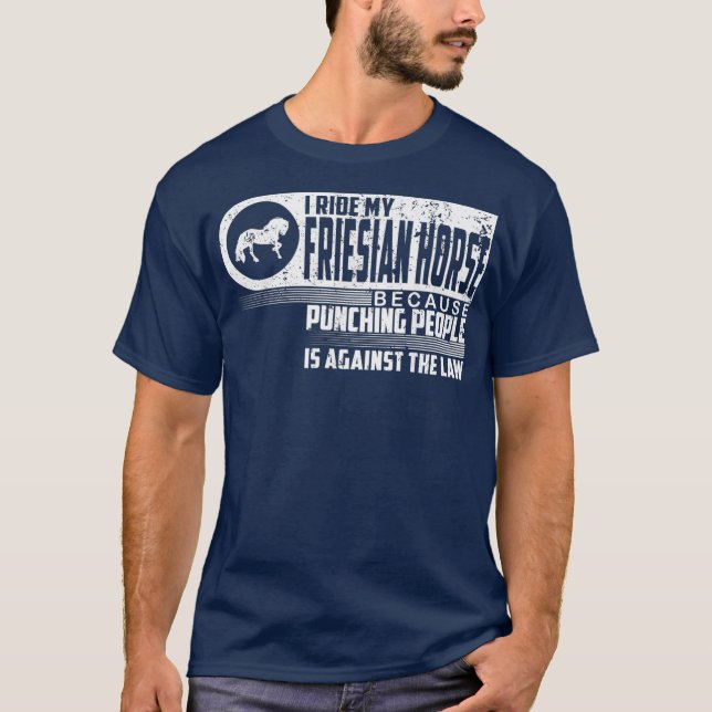 T-shirt J'Embarque Mon Amoureux Du Cheval Friésien Equestr (Devant)