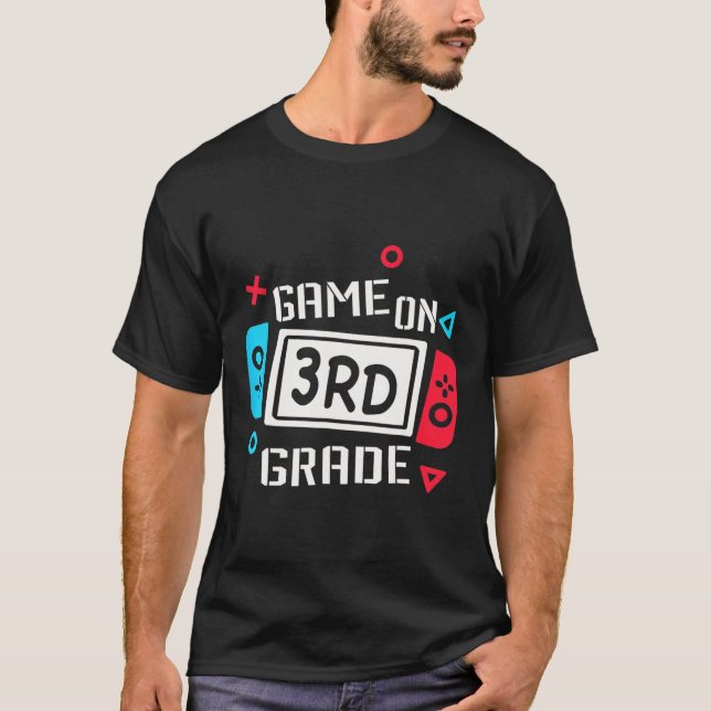 T-shirt Jeu Sur L'Équipe Cool De 3E Année Troisième Retour (Devant)