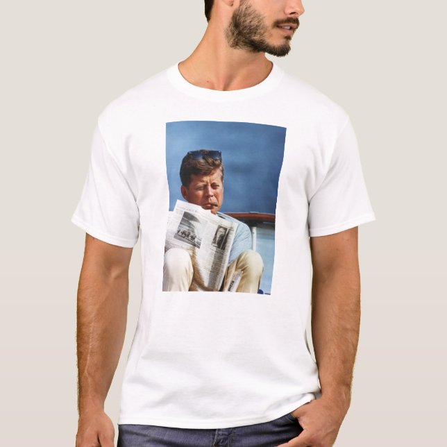 T-shirt JFK fumant la chemise (Devant)